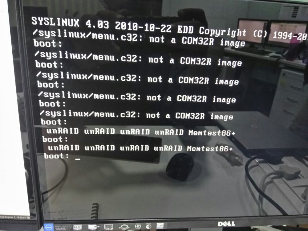 unRAID boot error.jpeg