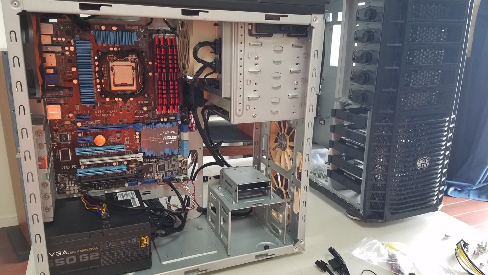 unRAID Build 8.jpg