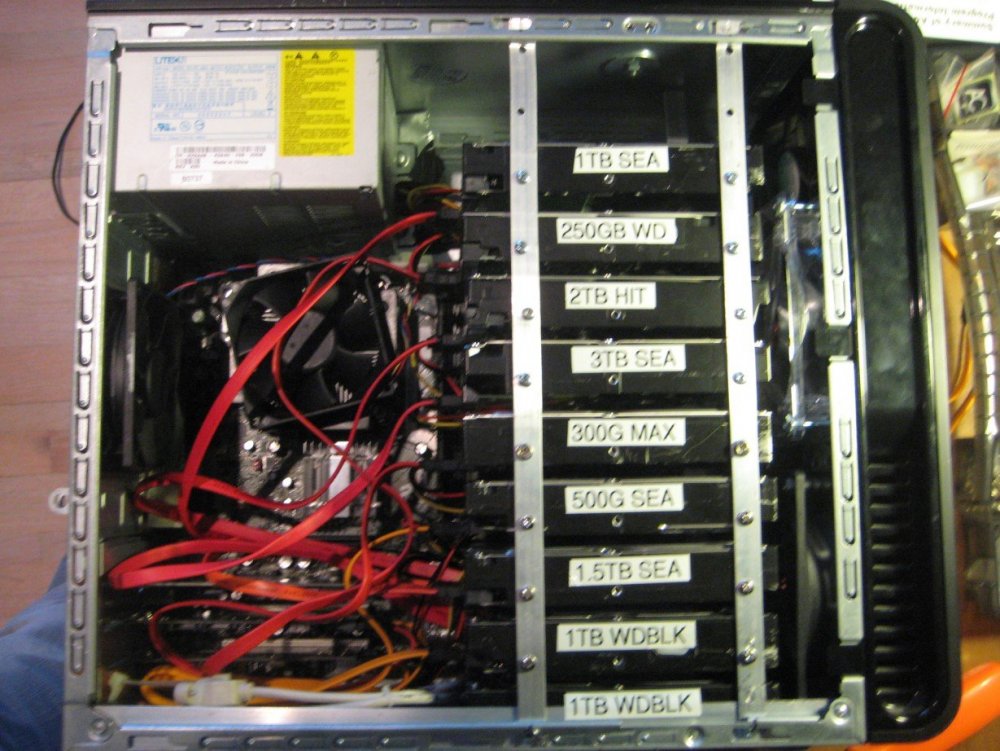 1125072232_DellDesktopmoddedHDmounts.thumb.jpg.4db786ab5d1cdf231e98232f4280f2fa.jpg
