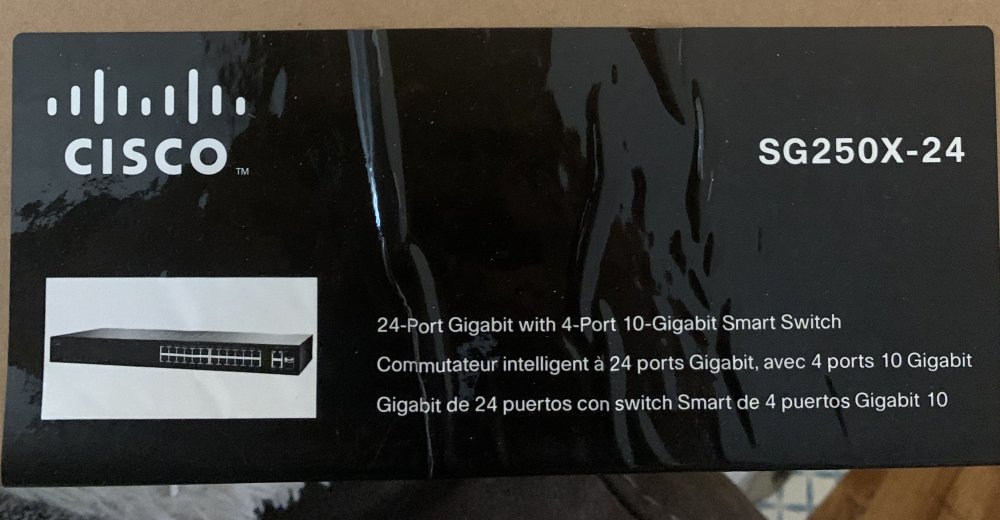 Cisco SG250X-24.jpg