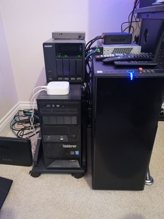 Servers.thumb.jpg.3df0be1afcace77d24796c4d43153ffa.jpg