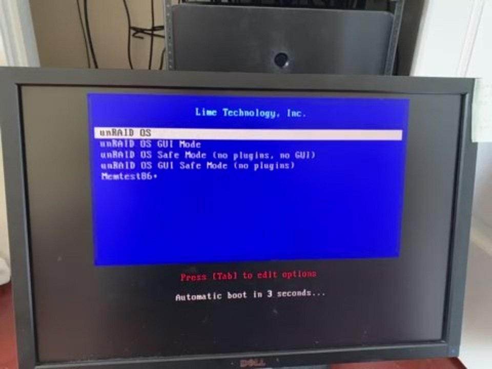 Boot1.jpg.2680408216f1cfa75592749bdbaa49c9.jpg