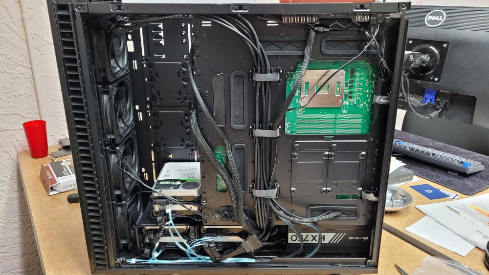 serverbackside.jpg