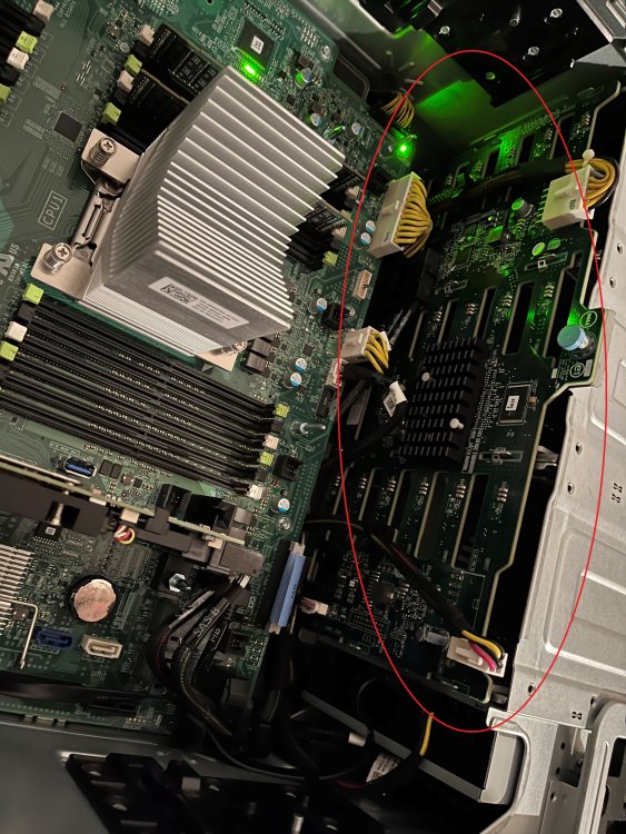 t630-backpanel.jpg