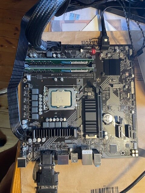 Rote CPU-LED.jpg